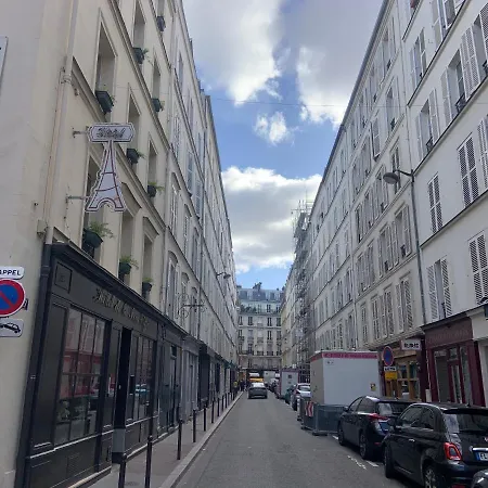 Tour Eiffel 4*