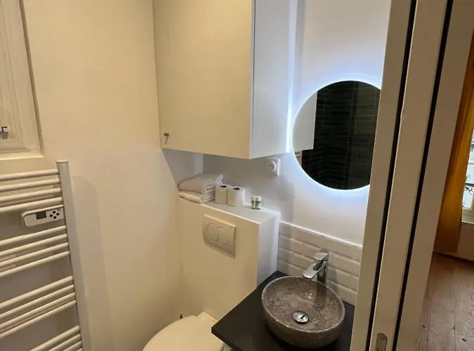 Aparthotel Tour Eiffel 4*