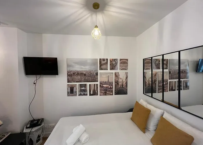 Tour Eiffel 4*